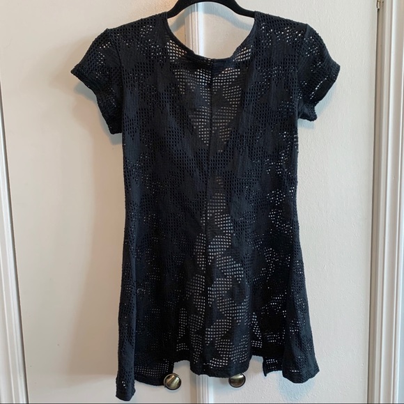 Stars and Mesh Tie Front Top - Picture 4 of 7